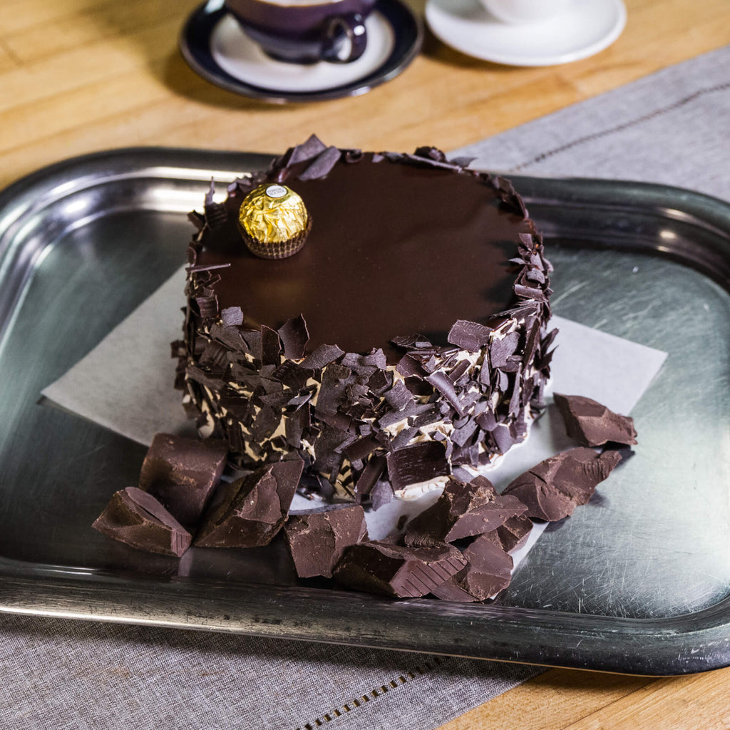 Ferrero Cake – Chocolada Bakery